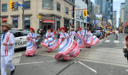  جامعه آمریکای لاتین تبارها و کارابینها