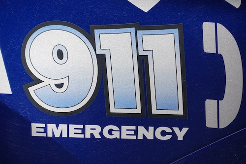 مشاوره با خط کمک و اورژانس در کانادا